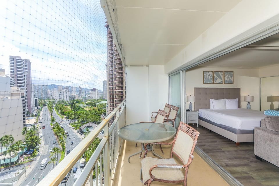 Ilikai Tower 1623 House in Honolulu
