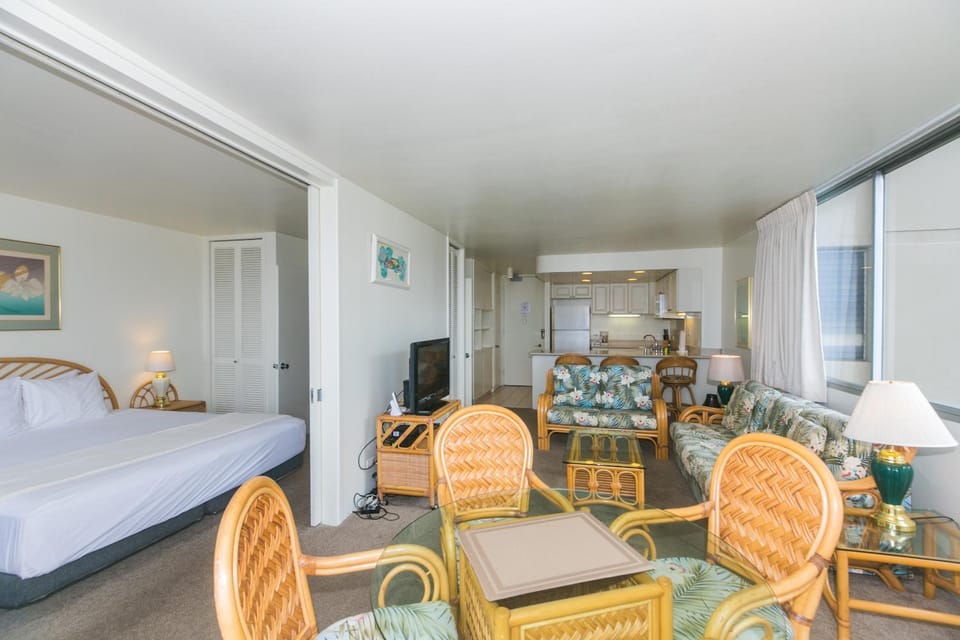 Ilikai Marina 380 Apartment in Honolulu
