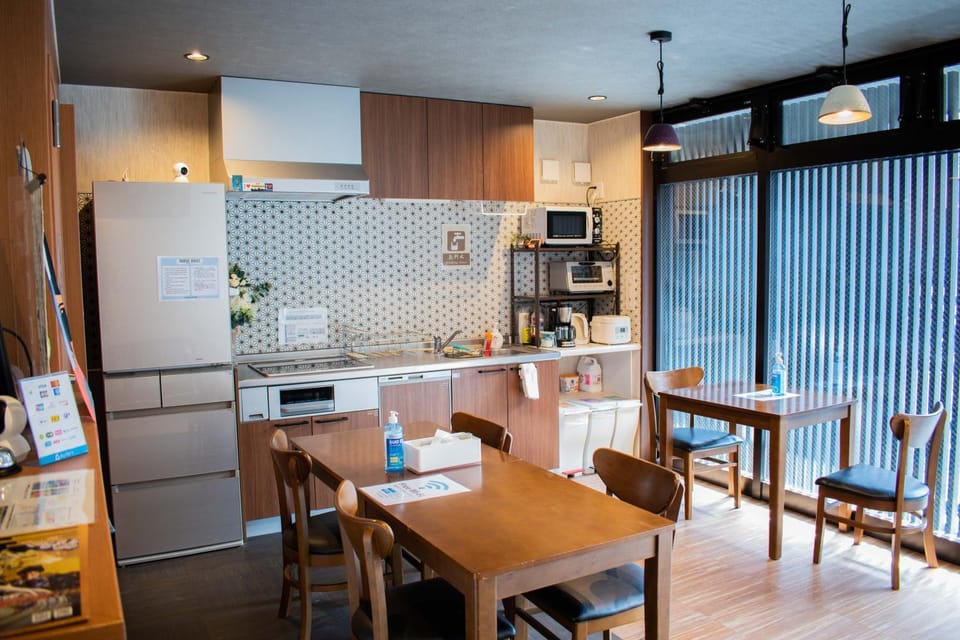 Kitchen or kitchenette, Living room, Seating area, Dining area, dishwasher, oven