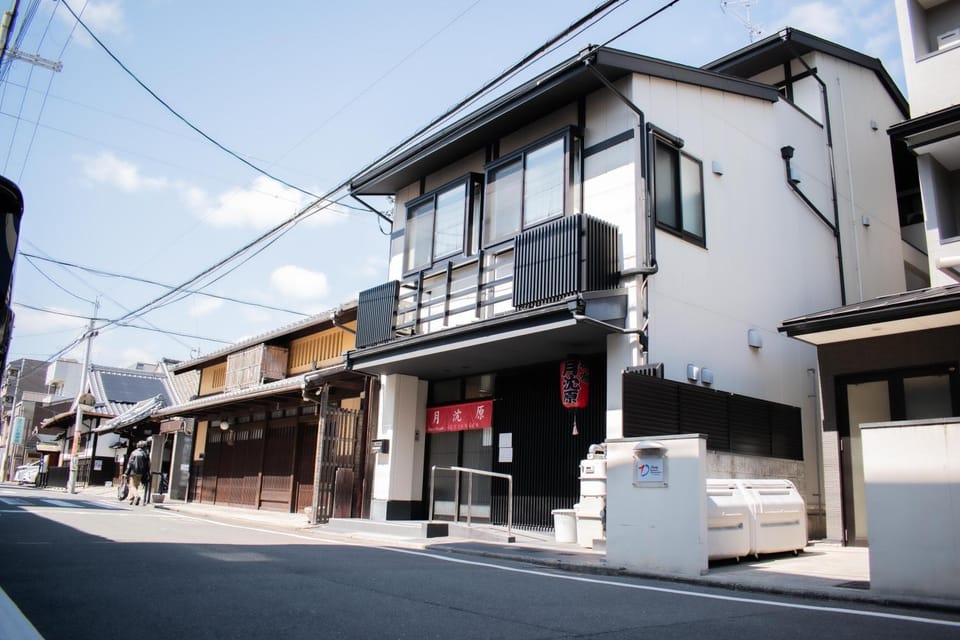 Property building, Day, Neighbourhood, Street view, Location