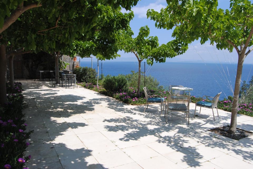 LEONIDIONHOUSES - The Ogra House Villa in Arcadia, Greece