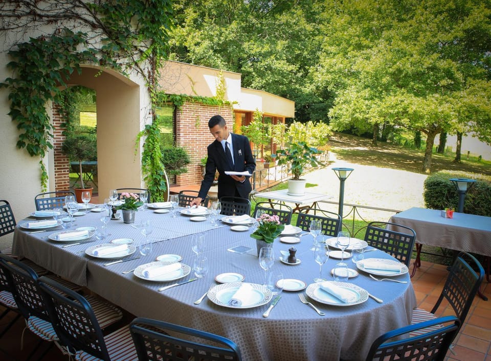 Patio, Restaurant/places to eat, Garden, Balcony/Terrace, Garden view, Breakfast, Lunch, Lunch, Dinner, Dinner