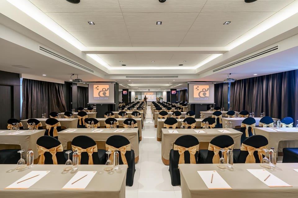 Meeting/conference room