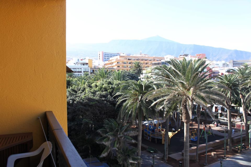 View (from property/room), City view, Garden view, Landmark view, Mountain view, Sea view, Street view