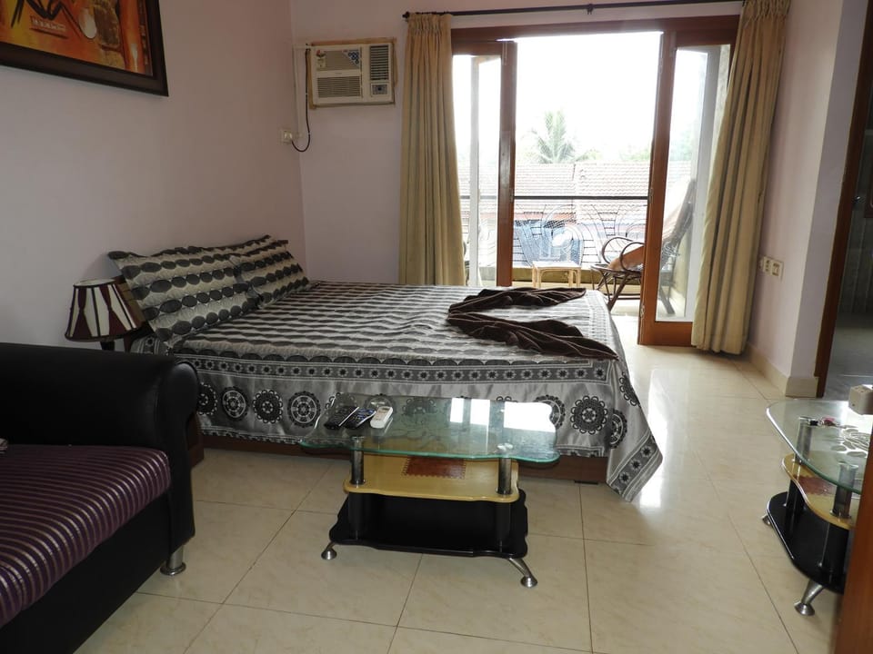 AF-6 Candolim with shared pool Apartment in Candolim
