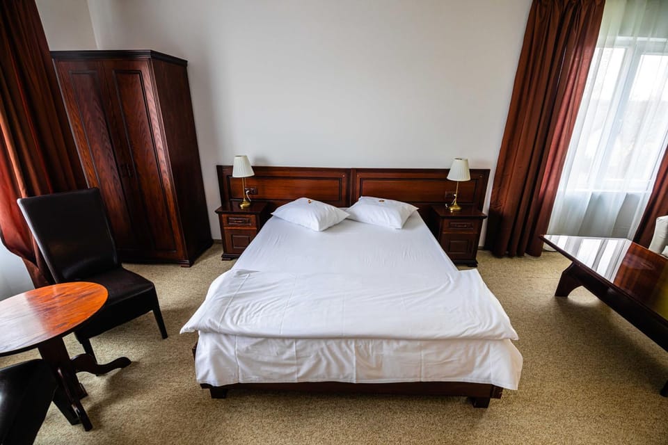 Pensiunea Flora Bed and Breakfast in Romania