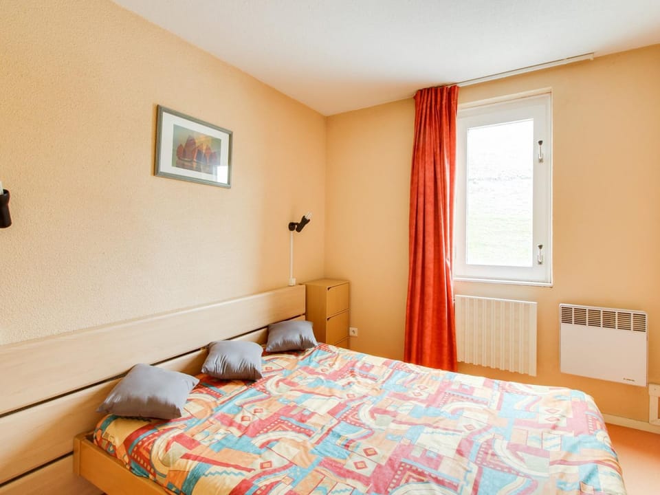 Appart 6 personnes, 1 chambre, pied pistes, balcon sud, La Mongie - FR-1-404-60 Apartment in Aragon