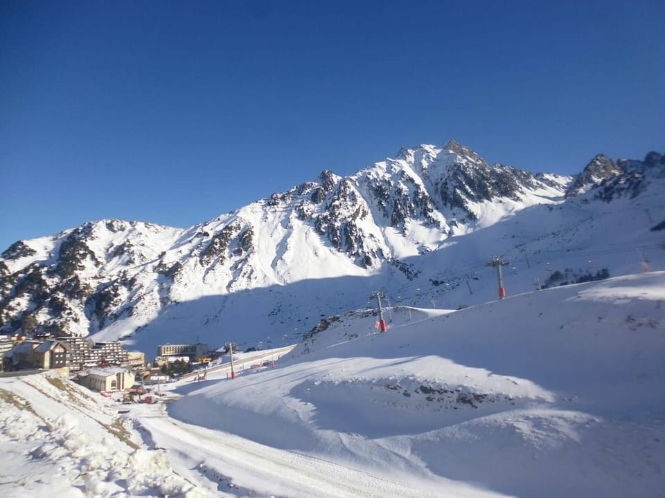 Studio Cabine 4 Pers - Pied des Pistes - Parking - Animaux Autorisés - FR-1-404-50 Cabin in Aragon
