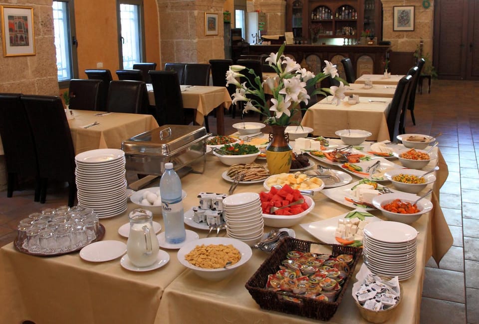 Dining area, Food, Buffet breakfast