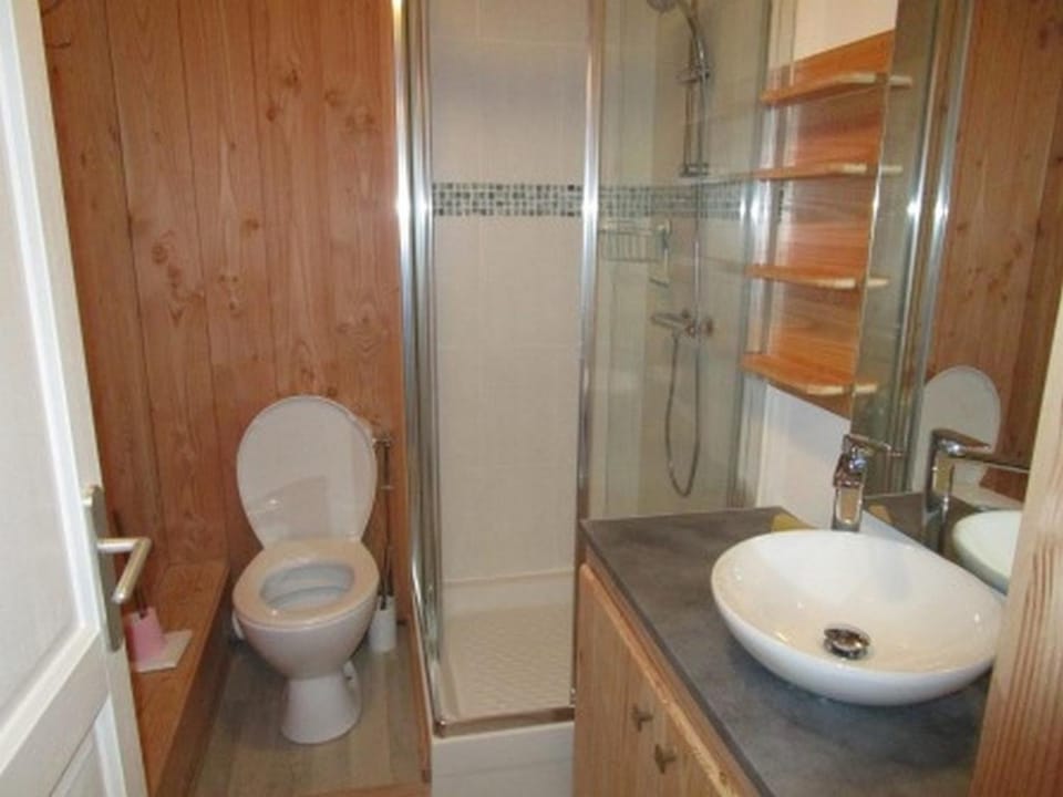 Studette cosy 2 pers centre station La Mongie - FR-1-404-120 Apartment in Occitanie