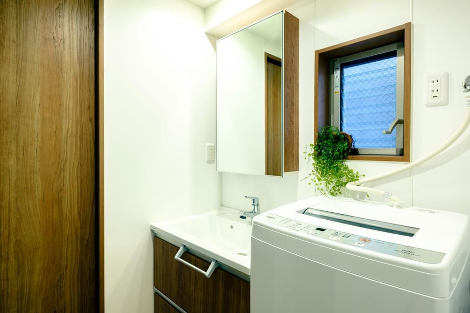 Home n Lounge Apartment in Shinjuku