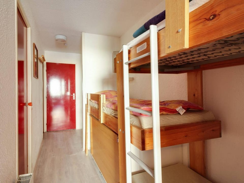 Studio cabine pour 5 à La Mongie - Proche des pistes, balcon, casier à ski - FR-1-404-128 Cabin in Aragon