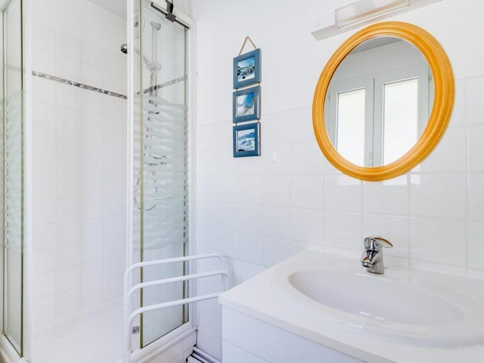 Duplex T3 avec balcon, 2 ch, 6 pers, parking - FR-1-402-26 Apartment in Luz-Saint-Sauveur