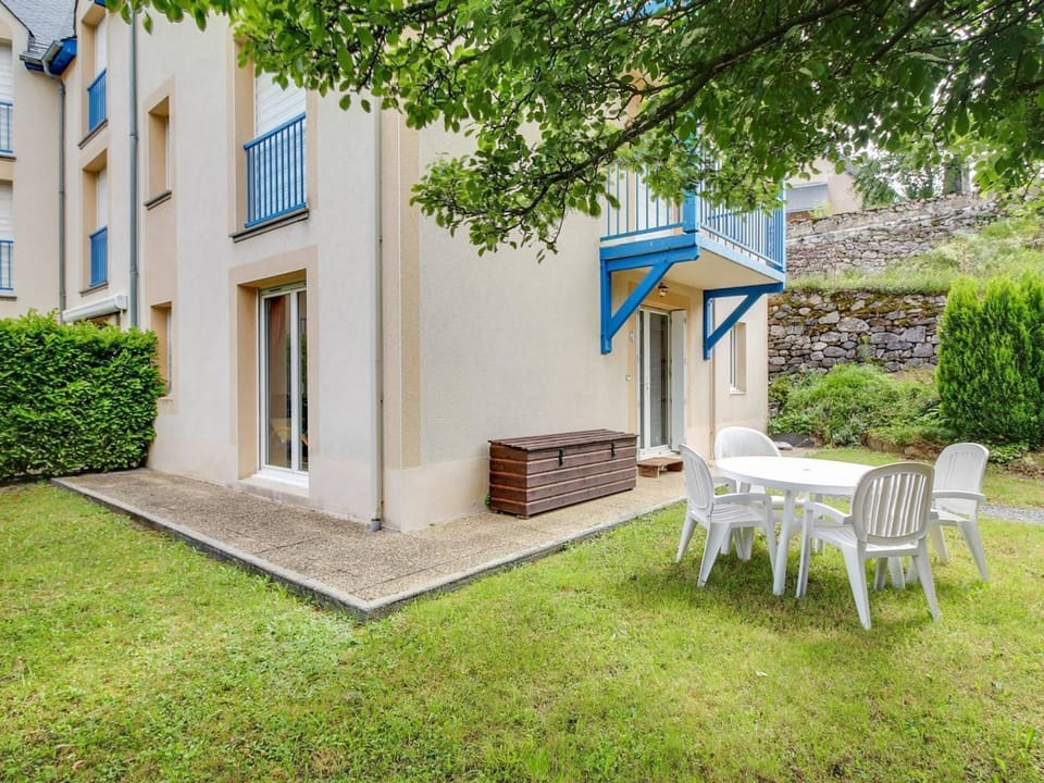 T3 calme 6 pers, terrasse, jardinet, proche commodités - FR-1-402-24 Apartment in Luz-Saint-Sauveur