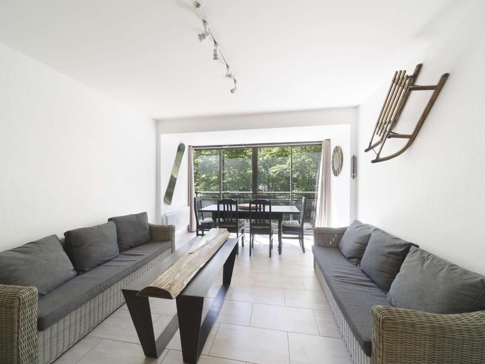 Appartement 6 pers 3 étoiles avec casier à skis à Gourette - FR-1-400-60 Apartment in Nouvelle-Aquitaine