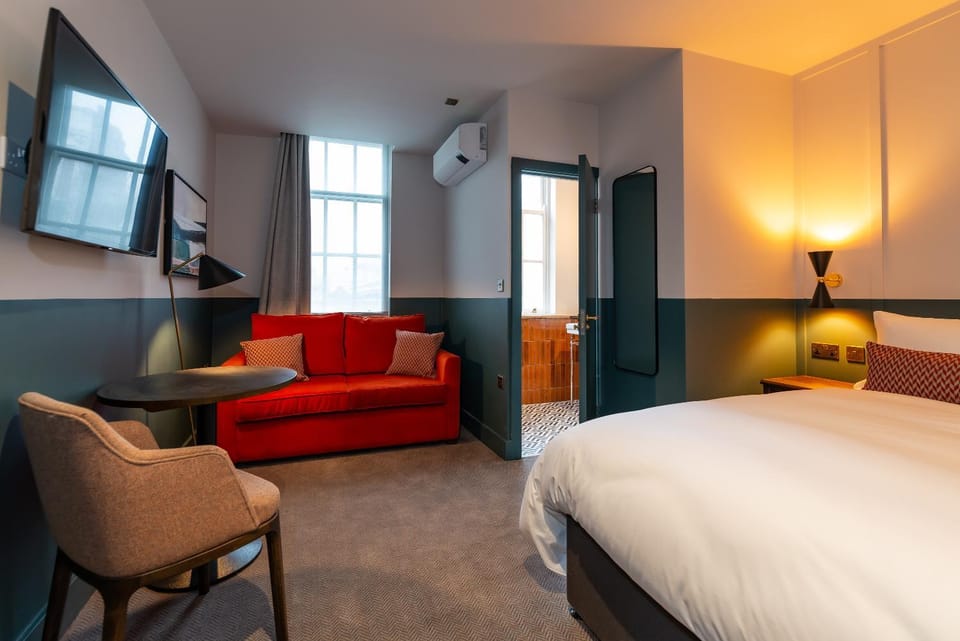 Seating area, Bedroom