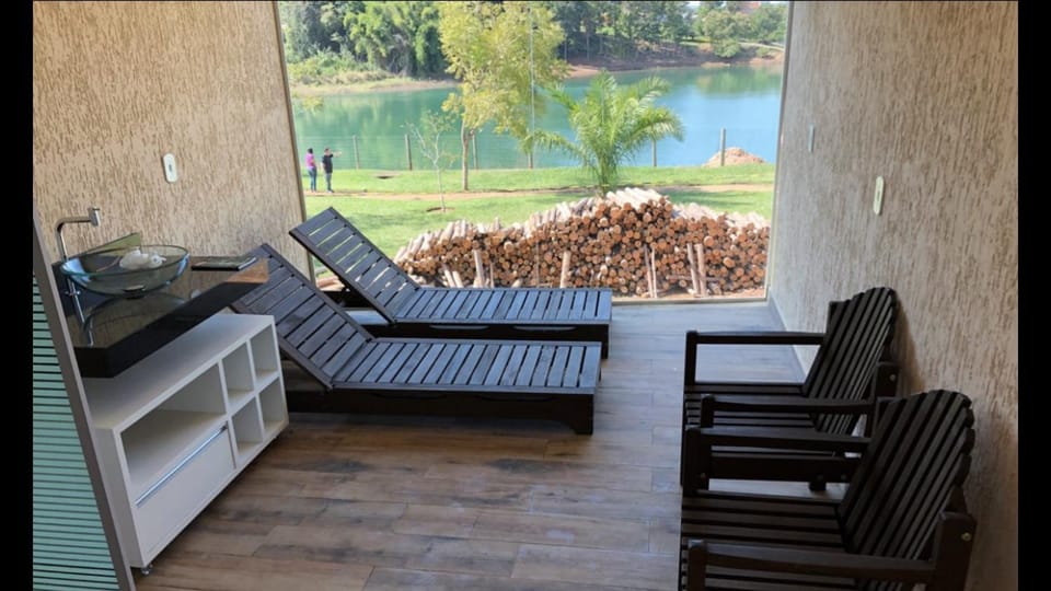Pontal do Lago Flat Apartment in State of Goiás