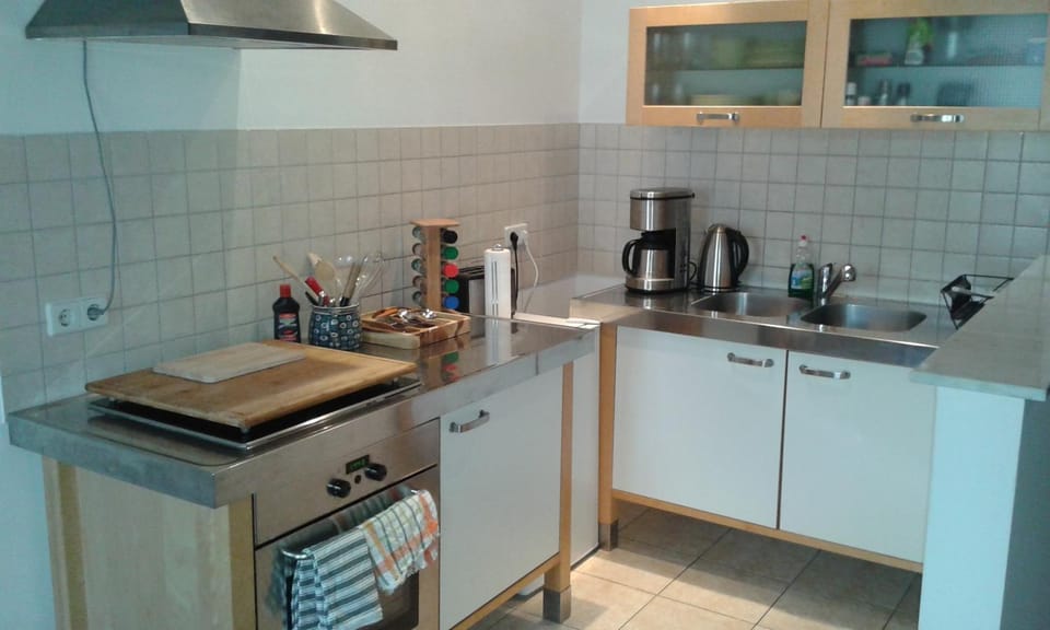 3 Raum Ferienwohnung in Leipzig 2 km vom Stadtzentrum entfernt Apartment in Leipzig