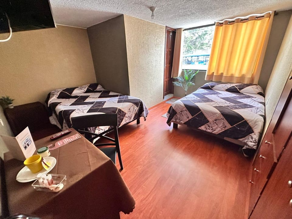 Hostal La Estación Quito Bed and Breakfast in Quito