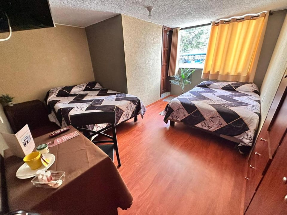 Hostal La Estación Quito Bed and Breakfast in Quito