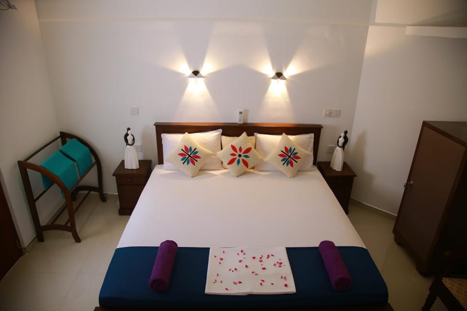 Property building, Bed, Other, Other, Photo of the whole room, Decorative detail, Decorative detail, Floor plan, Bedroom, On site