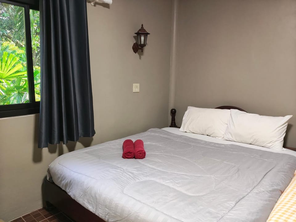 Bang Son Golden View Hotel in Ban Tai