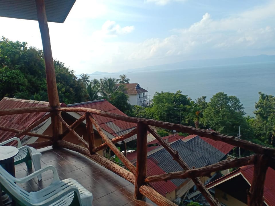Bang Son Golden View Hotel in Ban Tai