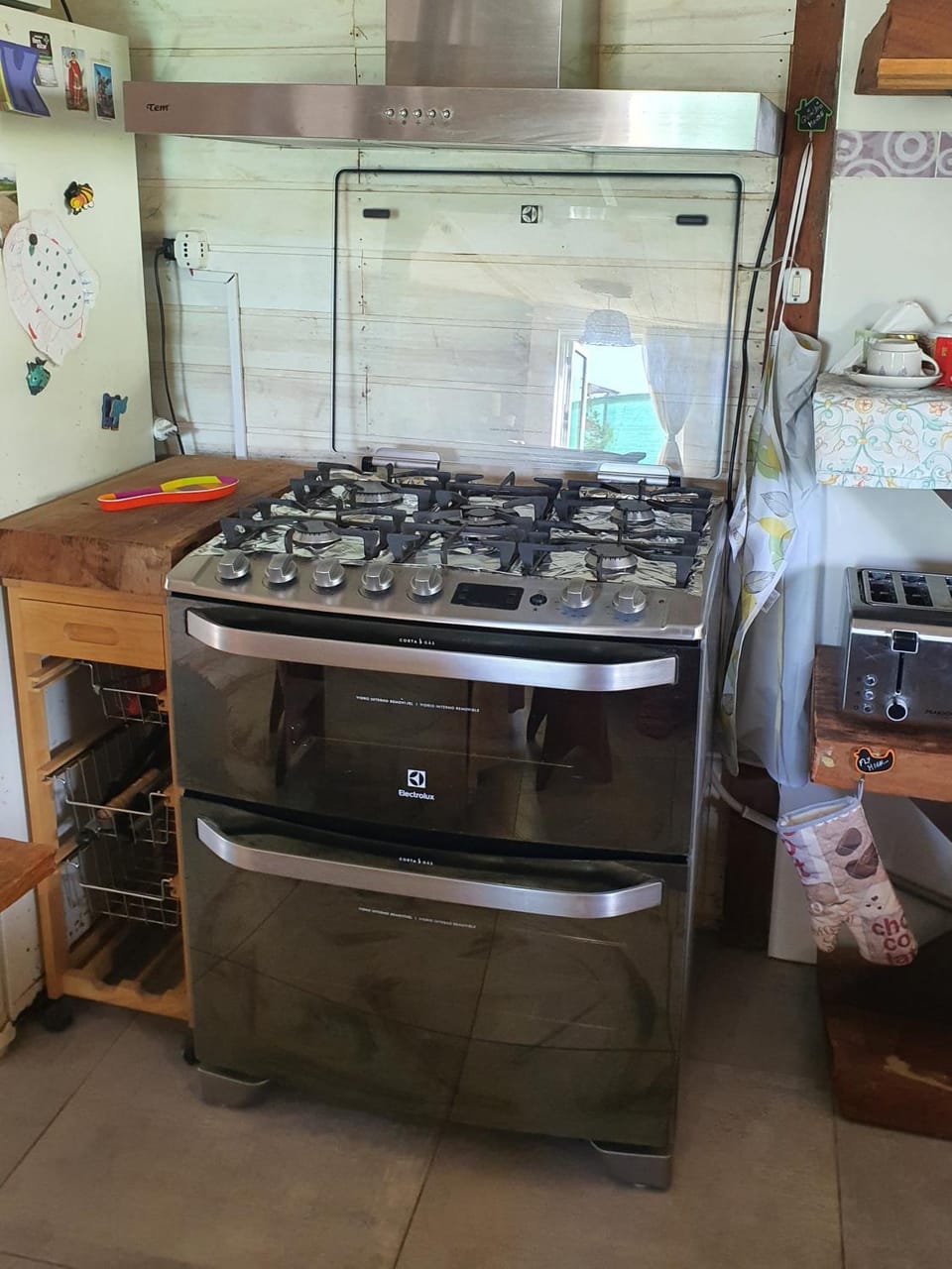 Kitchen or kitchenette, pet friendly