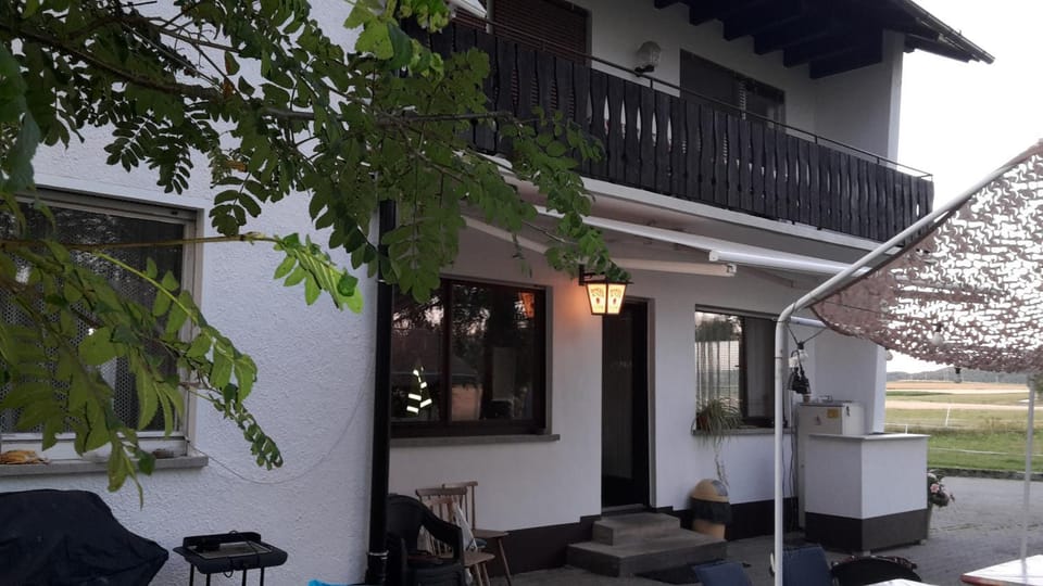 Patio, Facade/entrance, Balcony/Terrace
