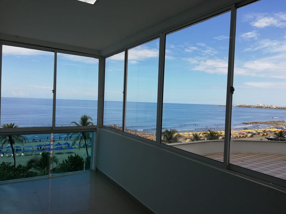 Balcony/Terrace, Balcony/Terrace, City view, Sea view, Sea view, Street view, Street view