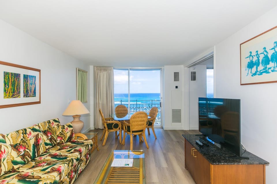 Ilikai Marina 1684 House in Honolulu