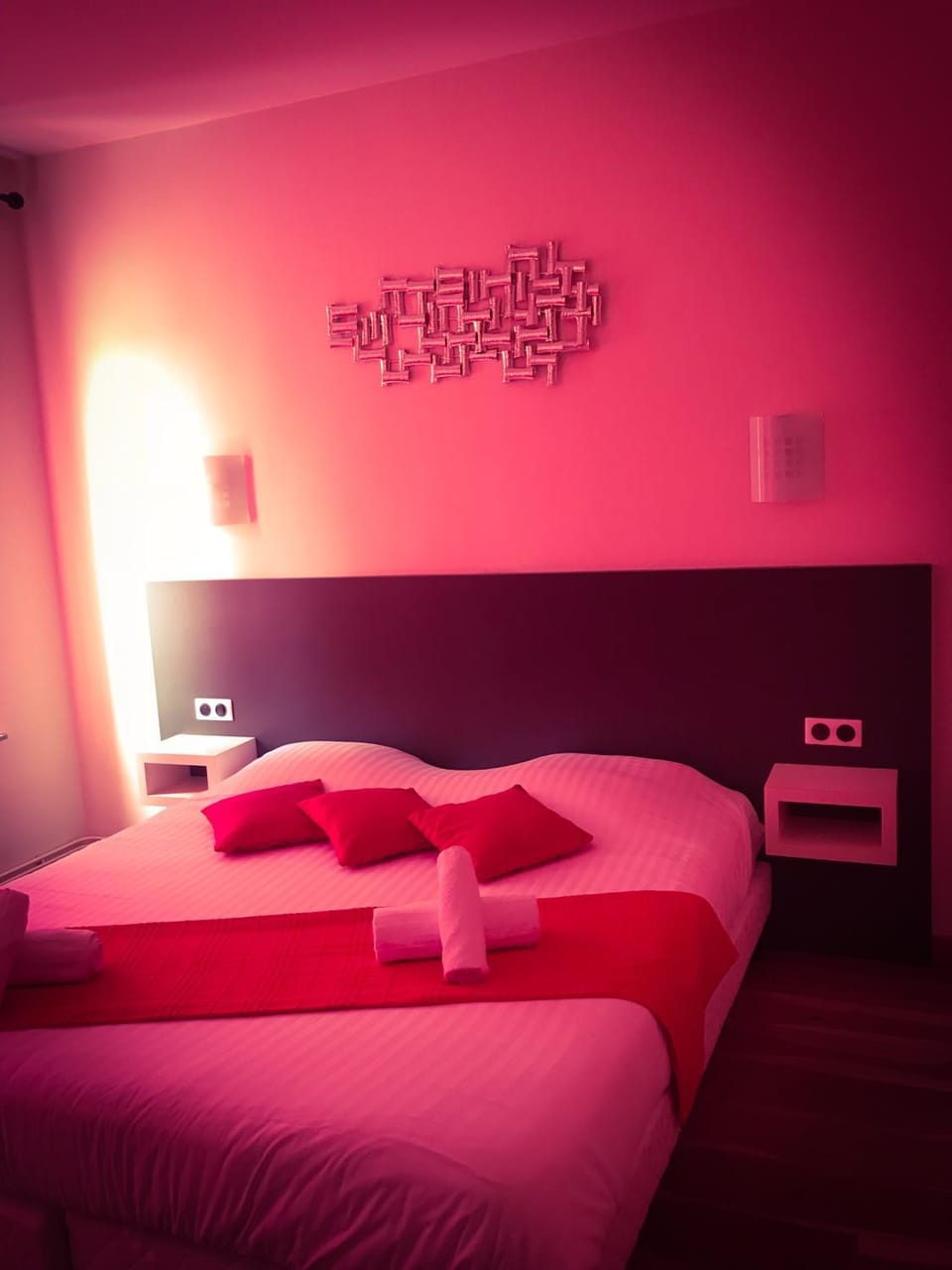 Logis Le Provençal Hotel in Grand Est