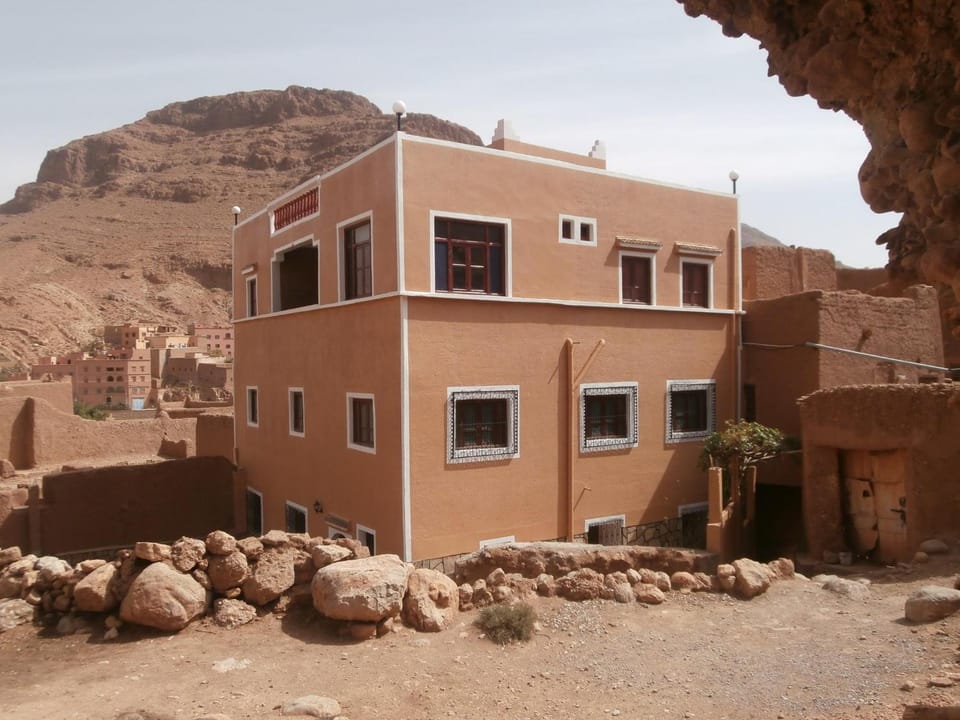 Property building, Day, Natural landscape, Mountain view