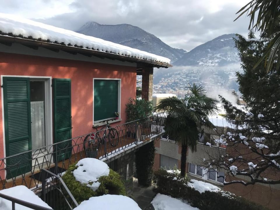 Lugano casanico - self check-in, no reception Vacation rental in Lugano