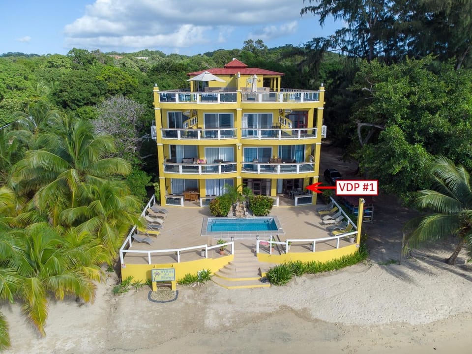 Del Playa #1 Condo Apartment in West End