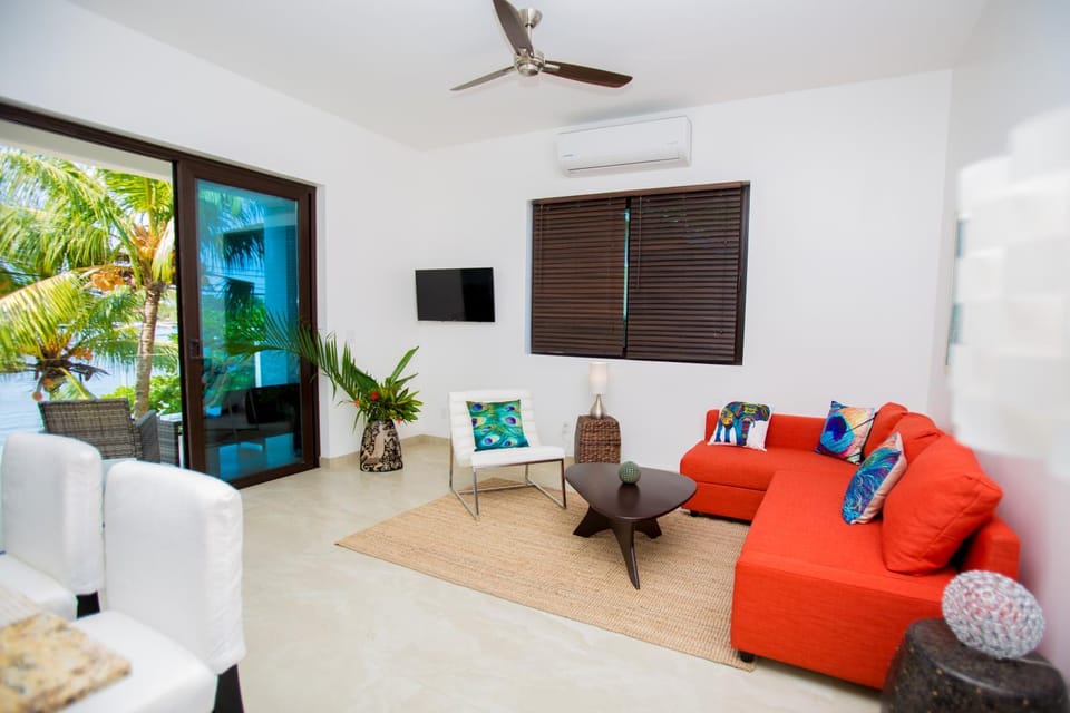 Bella Luna Beach Condo #227473 Apartment in West End