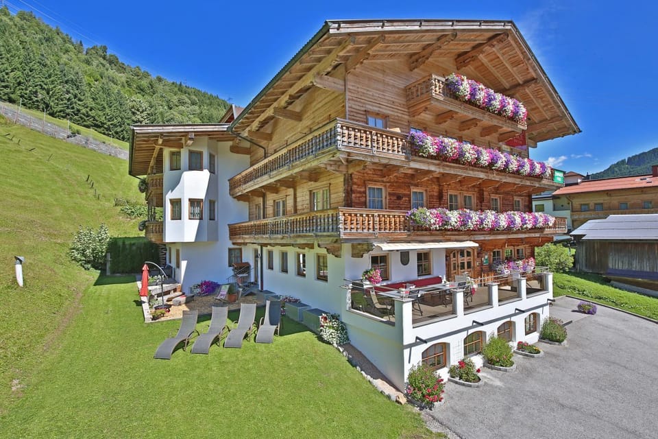 Property building, Garden