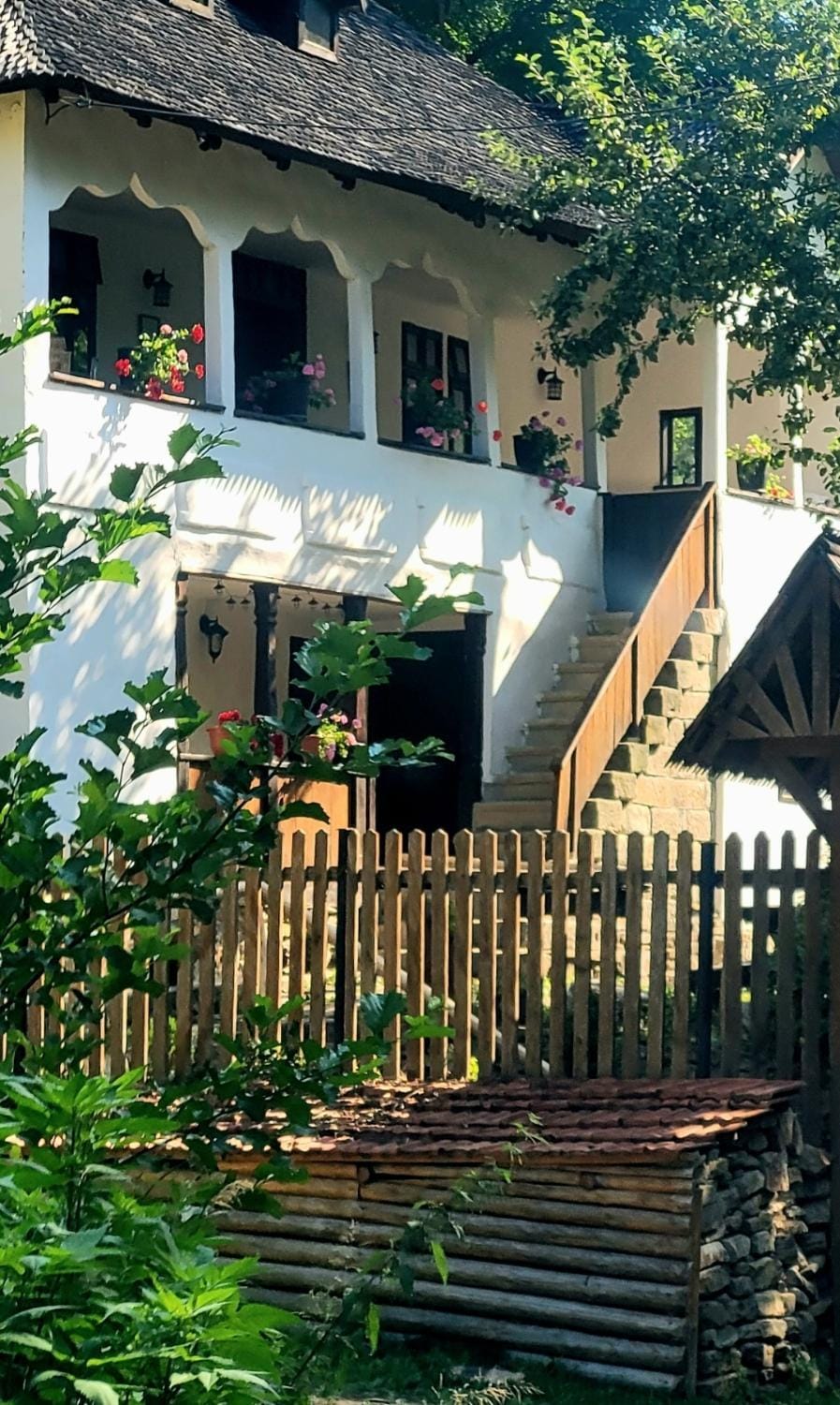Property building, Day