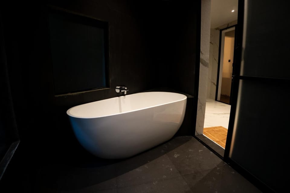 Bathroom, Bath