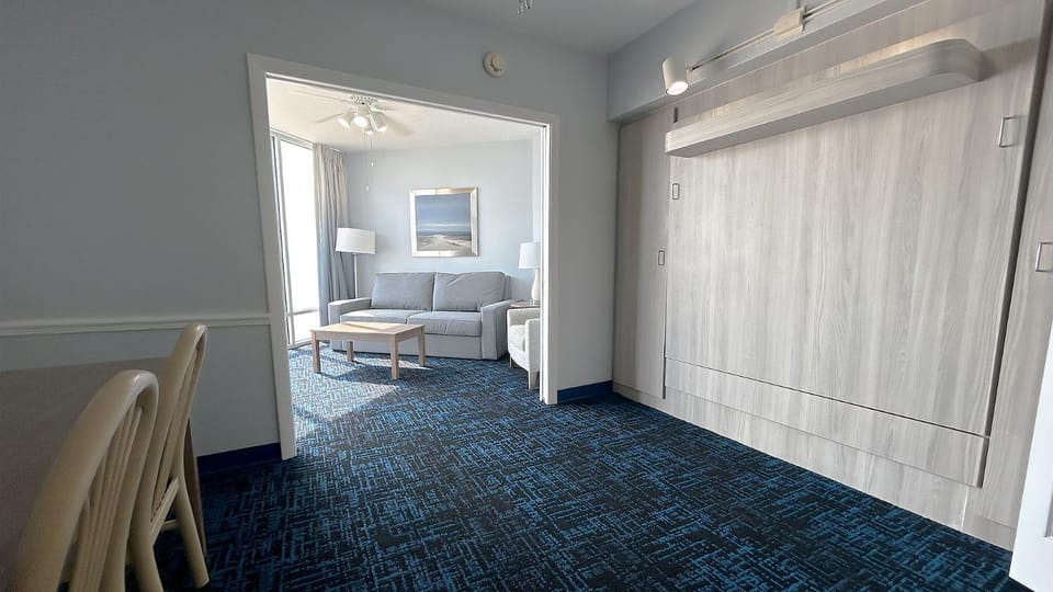 Bed, Living room, Photo of the whole room, Seating area, Bedroom, hair dresser