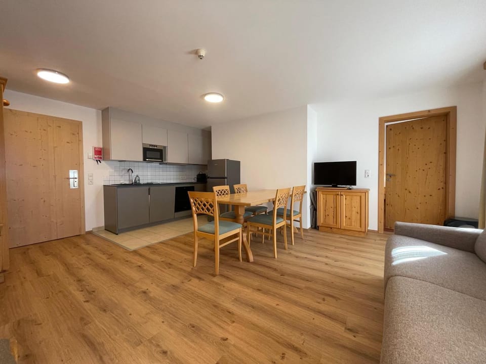 Kitchen or kitchenette, Living room, Dining area