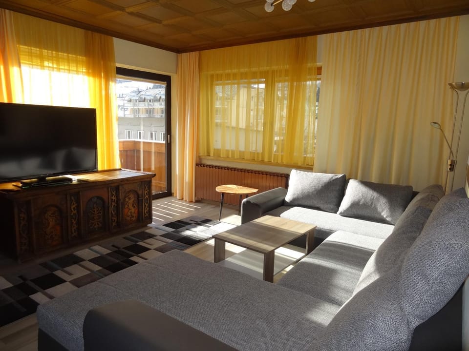 Balcony/Terrace, Living room