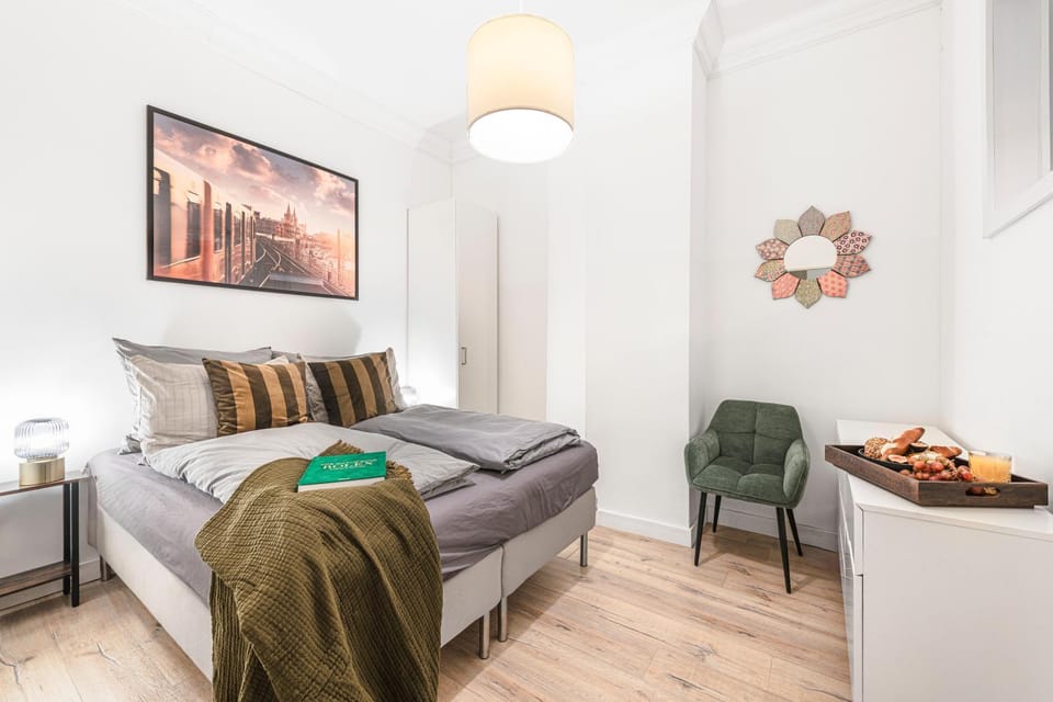 The Goethe Group Loft, 2 BR, 2 bath rooms, one living room, family friendly, 2-5 Guests Apartment in Berlin
