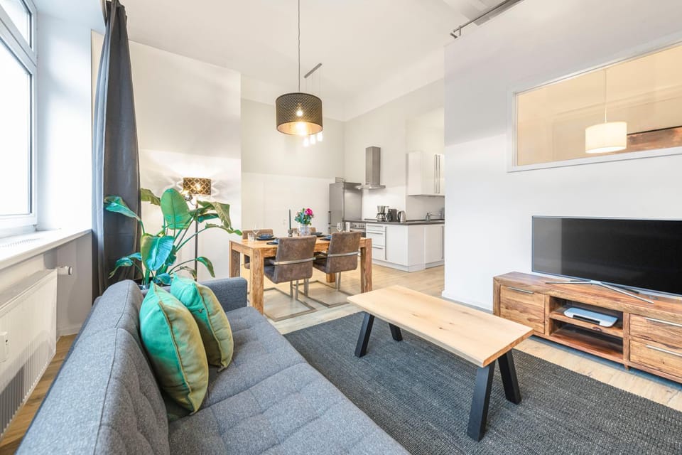 The Goethe Group Loft, 2 BR, 2 bath rooms, one living room, family friendly, 2-5 Guests Apartment in Berlin