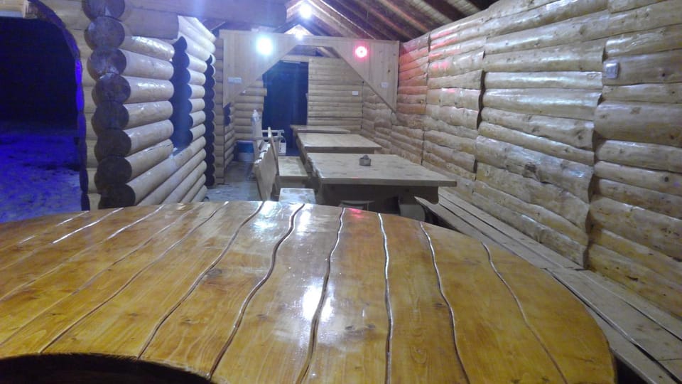 Плай Nature lodge in Romania