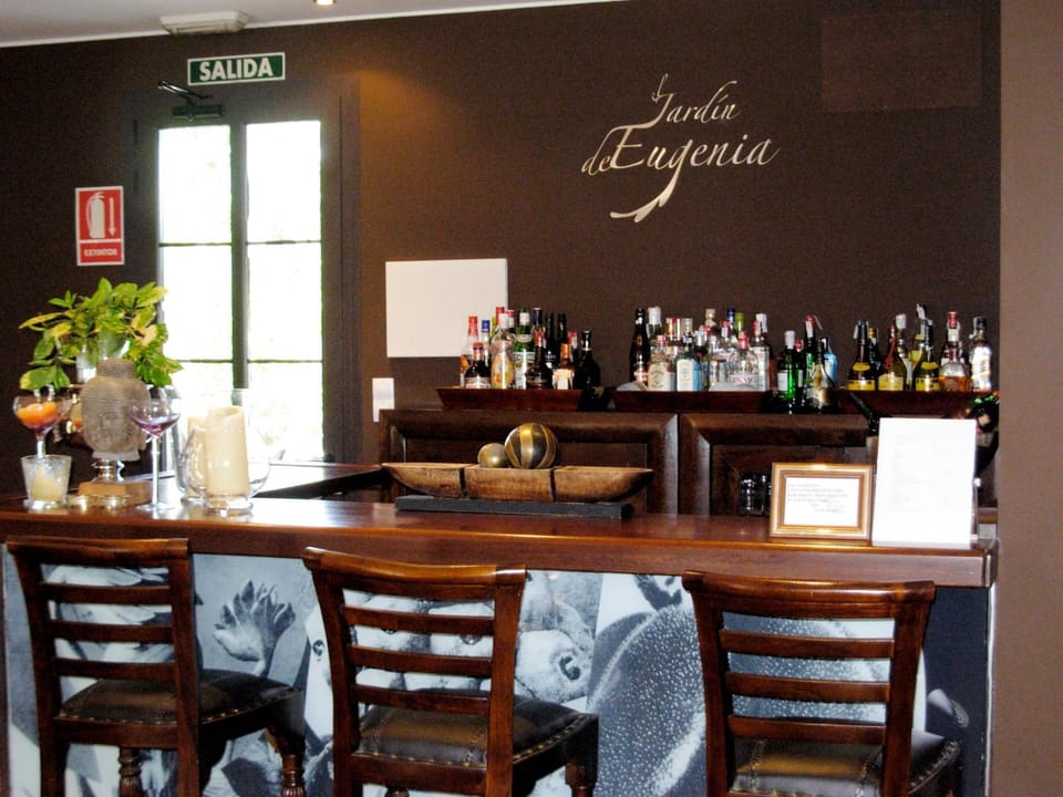Lounge or bar