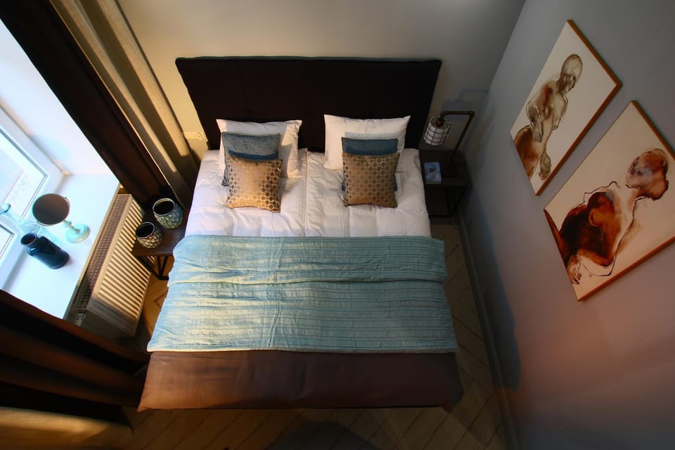 Bed, Photo of the whole room