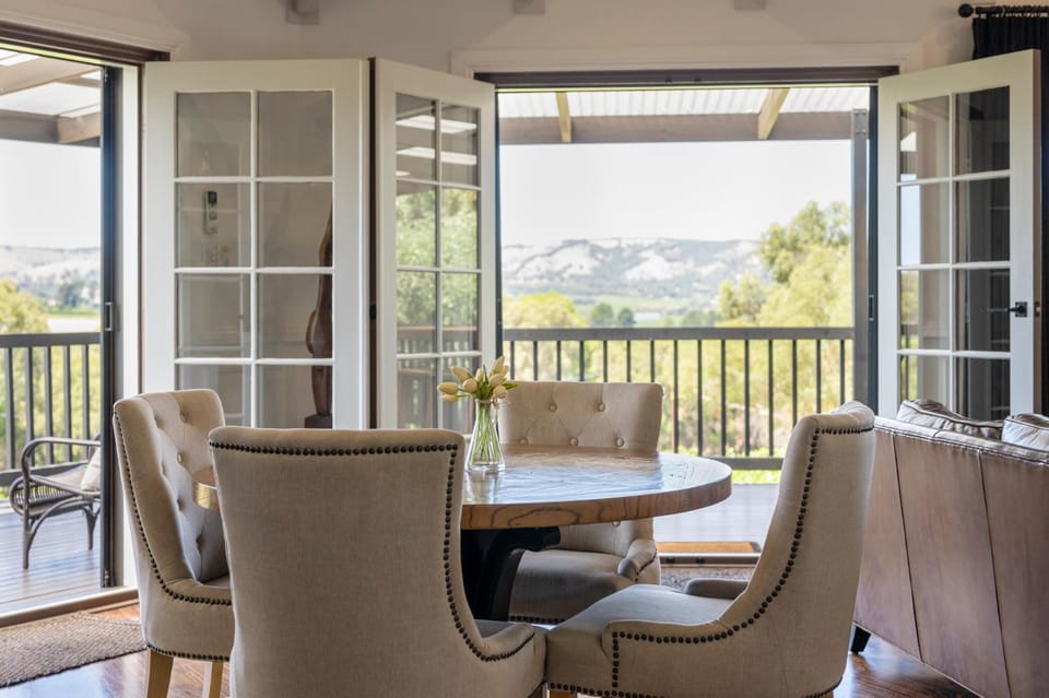 Natural landscape, View (from property/room), Dining area