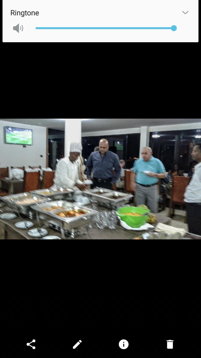 Restaurant/places to eat, group of guests