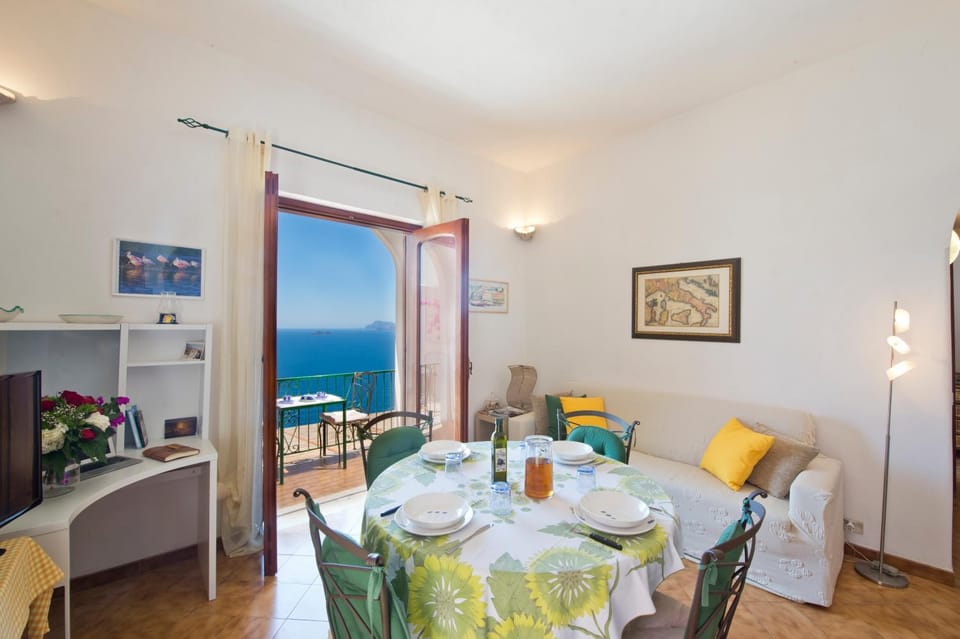 Living room, Sea view